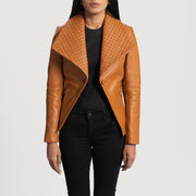 
Lee Tostado Marrón Blazer de Cuero de Cuero para Mujer - Vista lateral mostrando el corte ergonómico de mangas