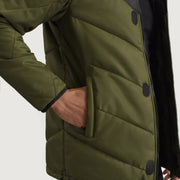 
Vista interior Showing Quilted Viscose Lining & Dos bolsillos interiores de utilidad