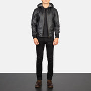 Men's Nintenzo Black Hooded Leather Jacket - Vista de perfil lateral con corte ergonómico de manga