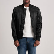 Quinton MA-1 Black Bomber Jacket - Vista de perfil lateral con corte ergonómico de manga