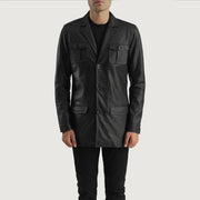 Detalle de cerca of Band &amp; Button Hardware on Ray Cutler Black Leather Blazer