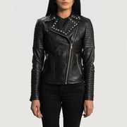 
Sally Mae con Tachuelas Negro Chaqueta Biker de Cuero para Mujer in Black Sheepskin Leather - Vista frontal y silueta entallada | Comprar online