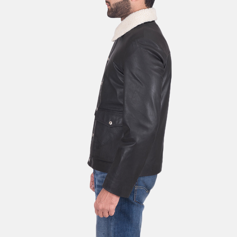 
Snow Cole Negro Chaqueta de Cuero para Hombre - Vista posterior con hombros definidos y bajo impecable