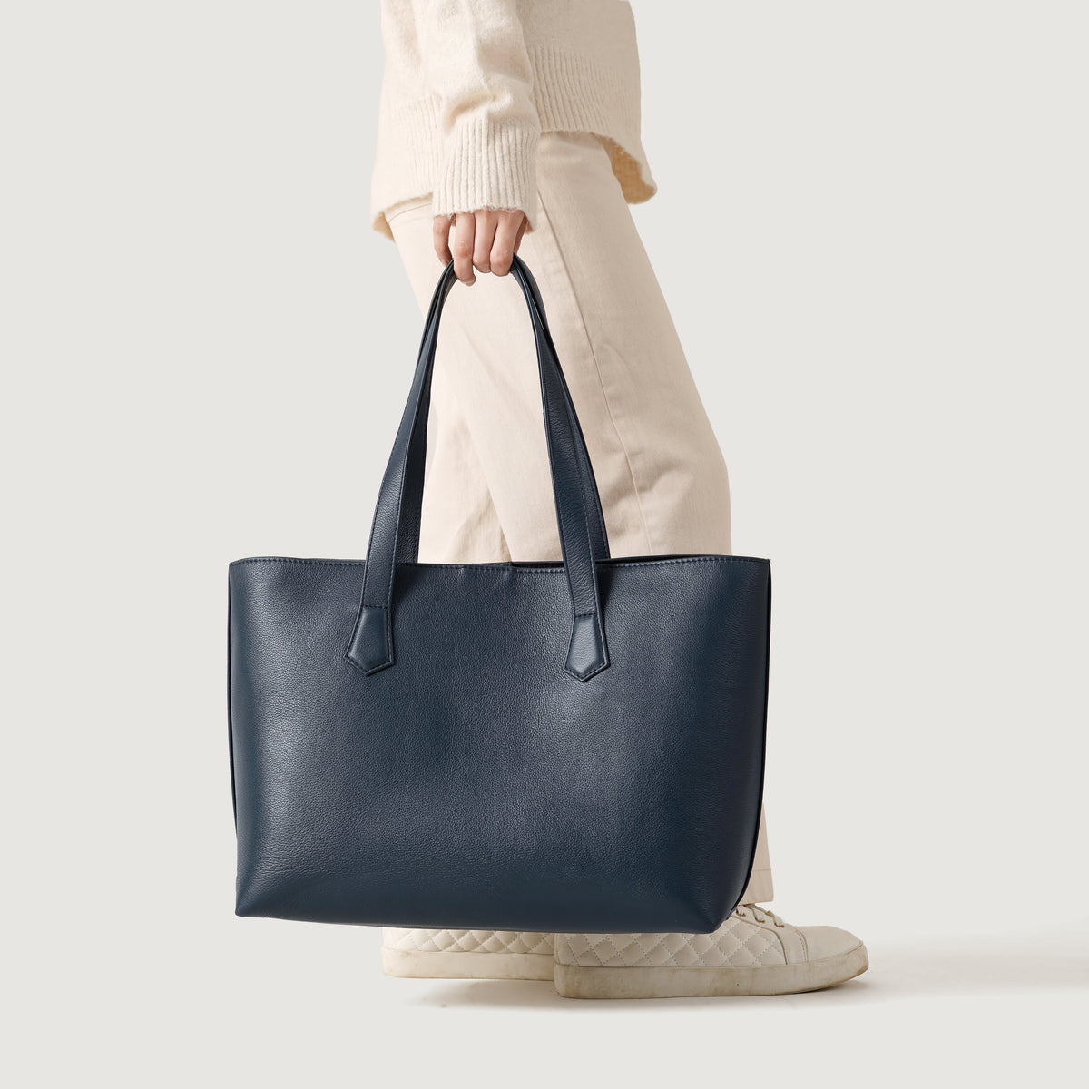 
The Bianca Bolso tote de cuero – alternate product view 2