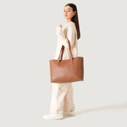 
The Bianca Bolso tote de cuero – alternate product view 2