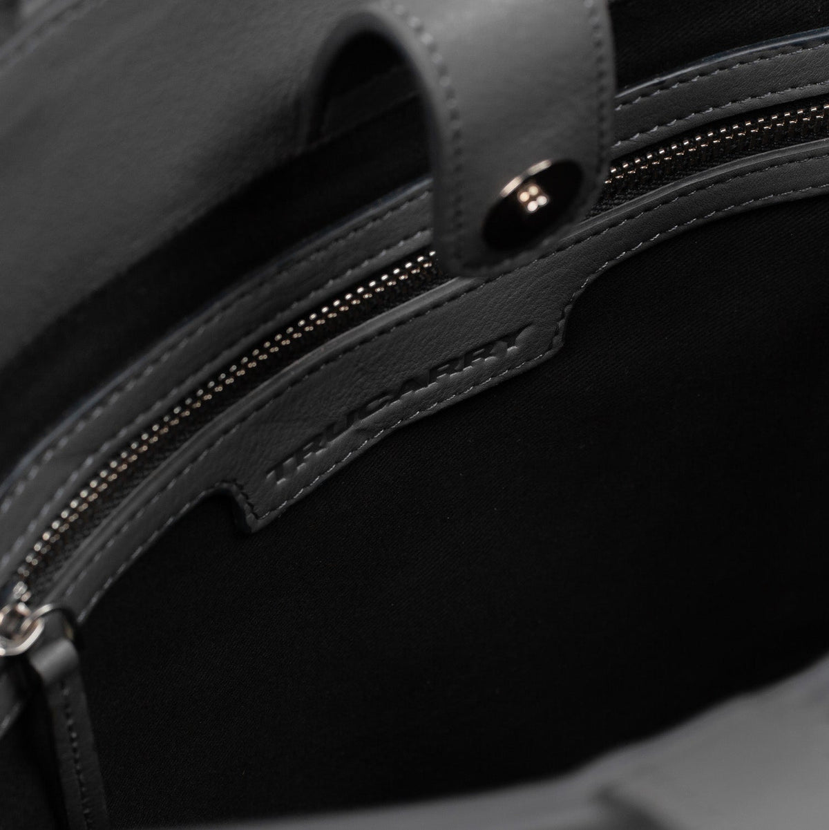
The Poet Bolso tote de cuero – alternate product view 7