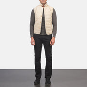 
Tony Off-Blanco Suede Vest para Hombre - Vista lateral mostrando el corte ergonómico de mangas
