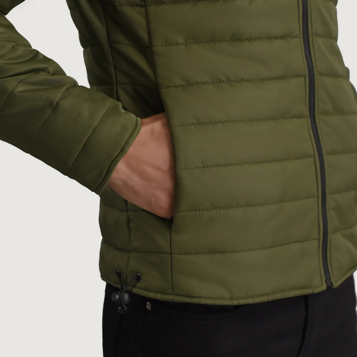
Vista interior Showing Quilted Viscose Lining & Dos bolsillos interiores de utilidad