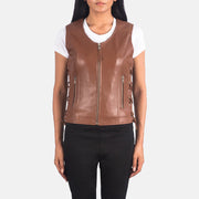 Women's Vanda Marrón Leather Biker Vest para Mujer in Brown Sheepskin Leather - Vista frontal y silueta a medida | Comprar online