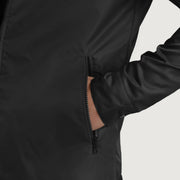 
Vista interior Showing Quilted Viscose Lining & Dos bolsillos interiores de utilidad