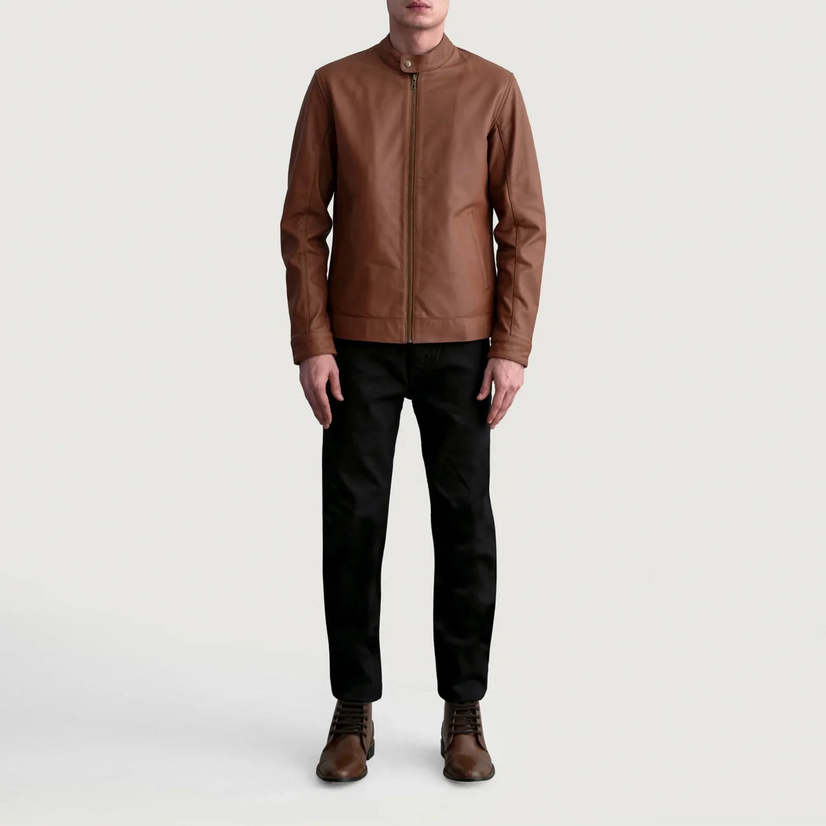 Detalle de cerca of Snap Button &amp; Zipper Hardware on Zen Matte Marrón Chaqueta Biker de Cuero para Hombre